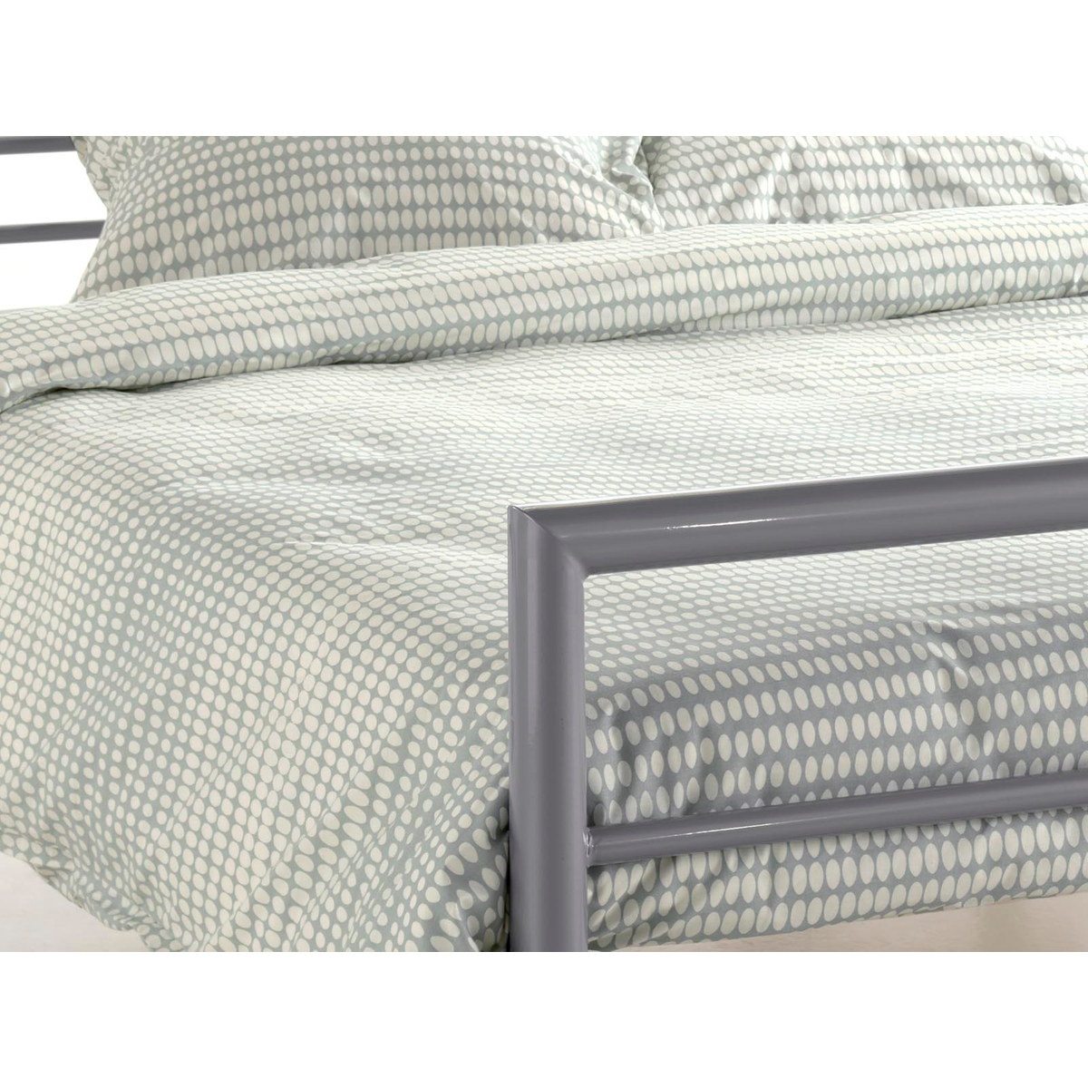 Bed 'Sandro' Grijs 140x200 Met Lattenbodem 