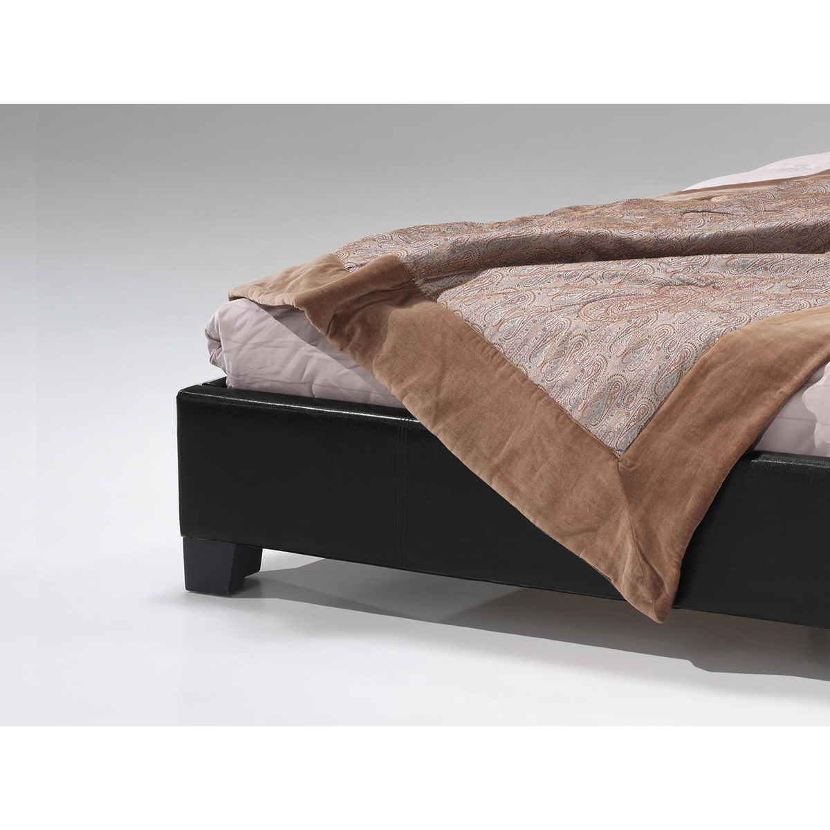 Bed 'Roma' 160x200 + Lattenbodem - PU Zwart
